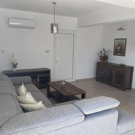 Cosy Apartment In Kato Paphos With Pool Access Εξωτερικό φωτογραφία