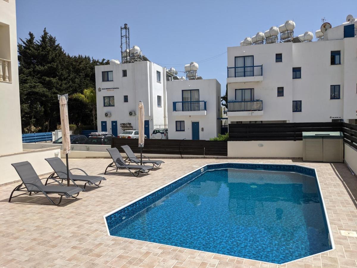 Cosy Apartment In Kato Paphos With Pool Access Εξωτερικό φωτογραφία